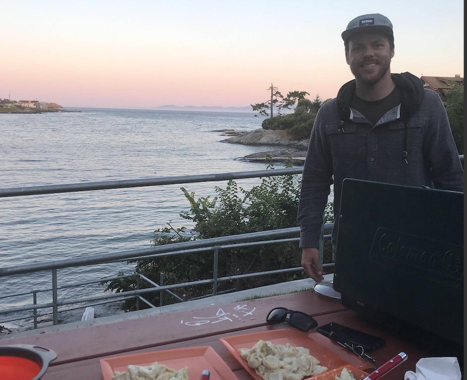 data/jwil/2019/8/sunsetdinner.jpg